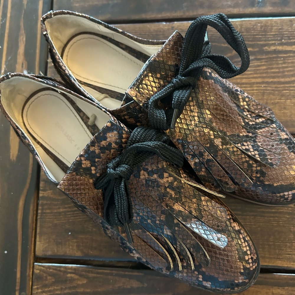 Zara Snakeskin Women’s Derby Loafers Size 41 ( Sz 10)